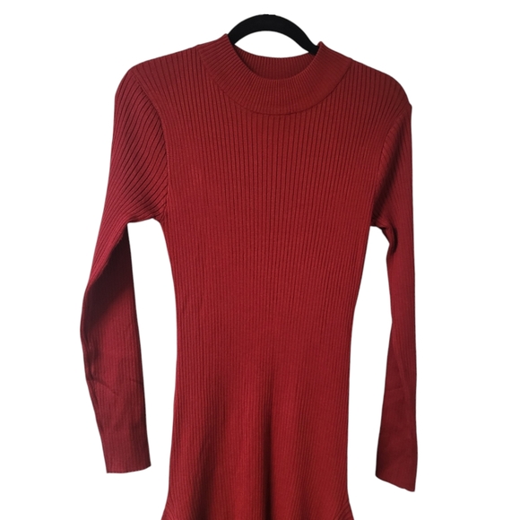 Asymmetric Ribbed Midi Dress In Burgundy 1X - Picture 4 of 8